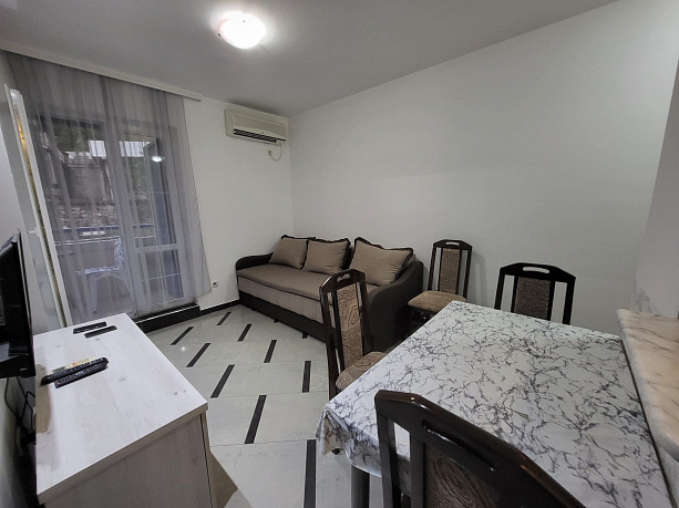Apartment mit einem Schlafzimmer, 100 m vom Meer entfernt in Rafailovići